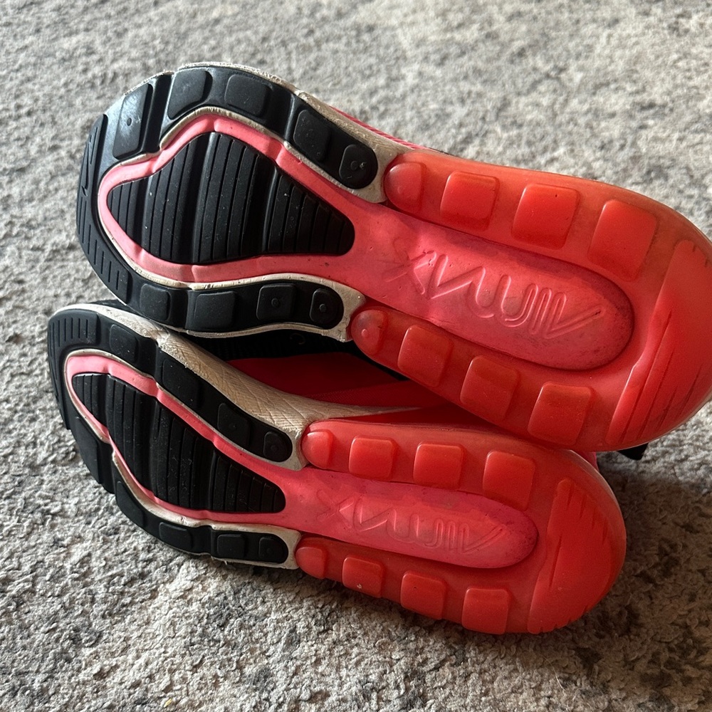 Nike Black and Pink Air Max 270 Sneakers - Picture 3 of 5
